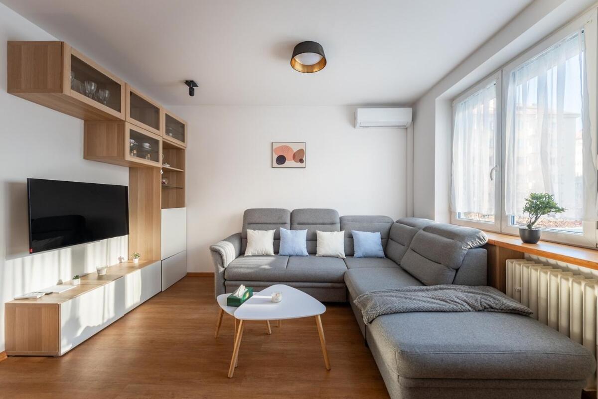 Sports District 2 Bedroom
